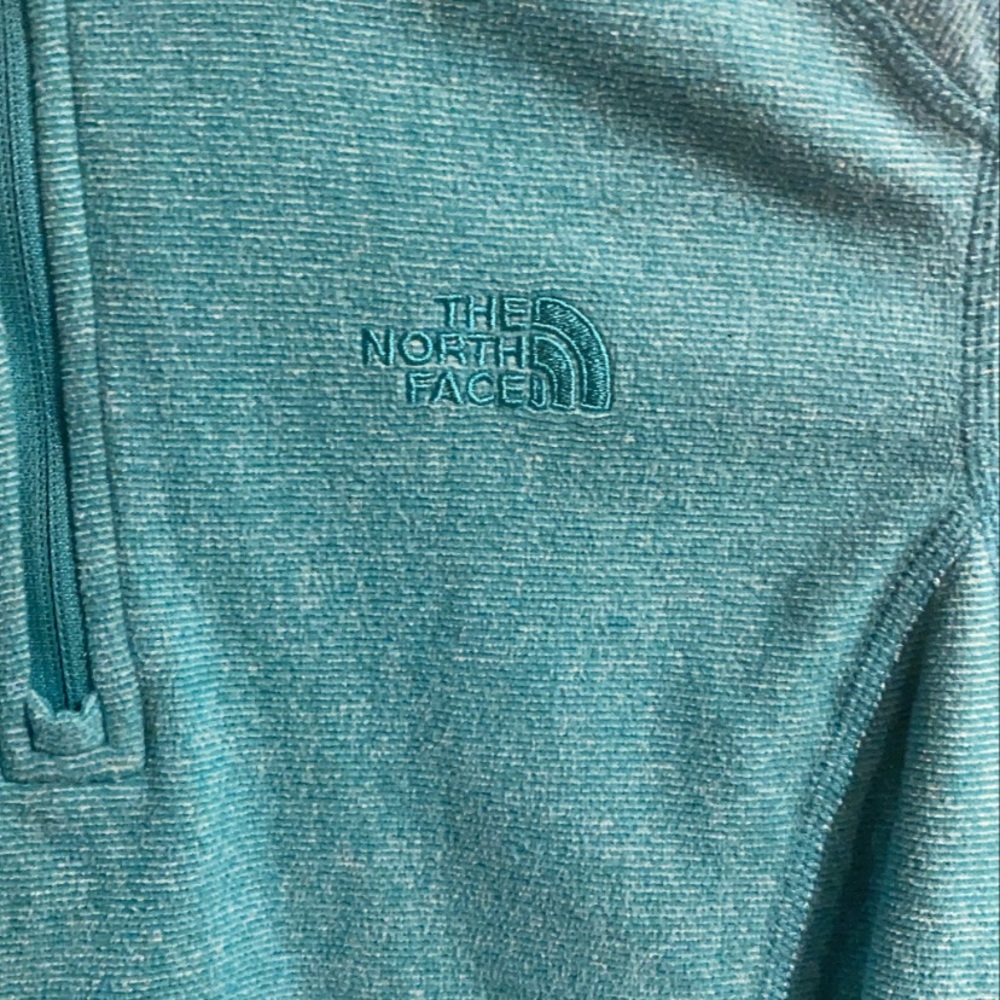 NORTHFACE | Cozy teal fleece. - Picture 2 of 3